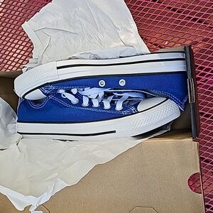 NIB CoNVeRSe BLue SiZe W 6.5